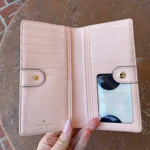 Kate spade Color-Block Leather Small Slim Bifold Wallet color pale dogwood - Picture 3 of 3